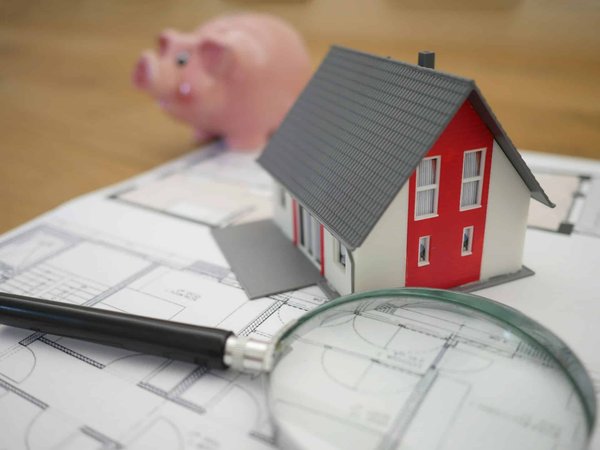 How to optimize real estate investment for tax efficiency?